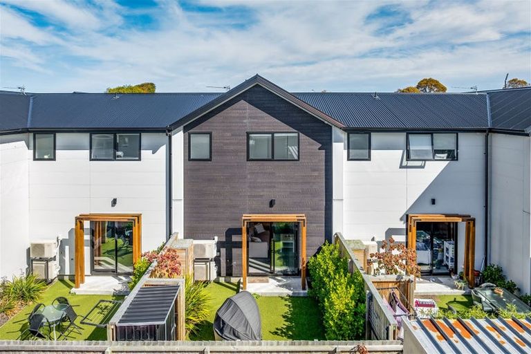 Photo of property in 18/241 Lincoln Road, Addington, Christchurch, 8024