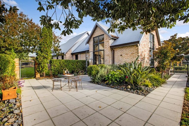 Photo of property in 73a Clark Road, Karaka, Papakura, 2580