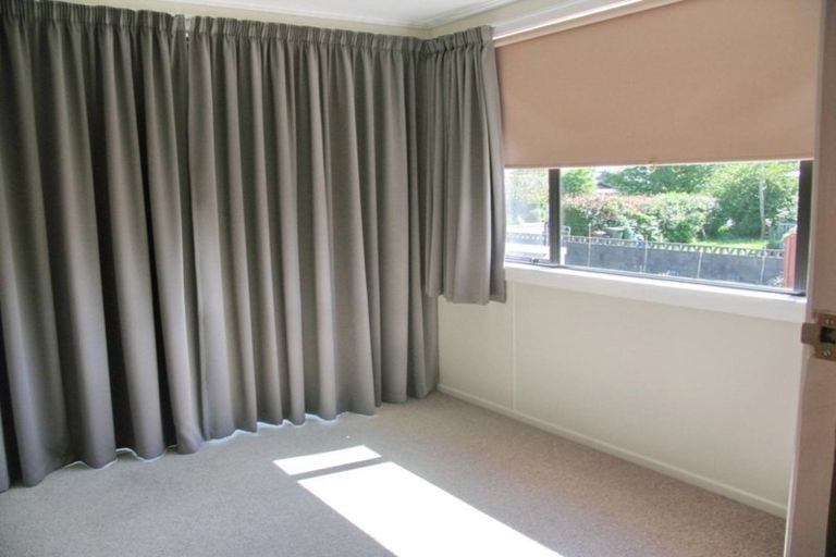 Photo of property in 15 Olivia Street, Stratford, 4332