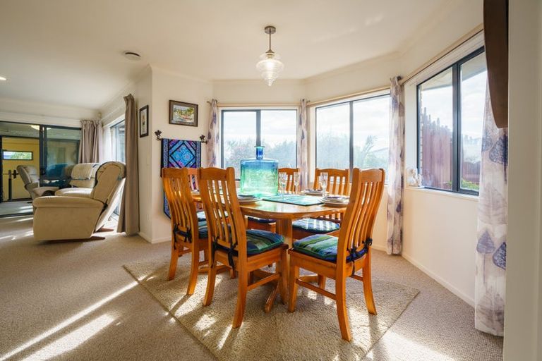 Photo of property in 5 Caversham Drive, Rototuna, Hamilton, 3210
