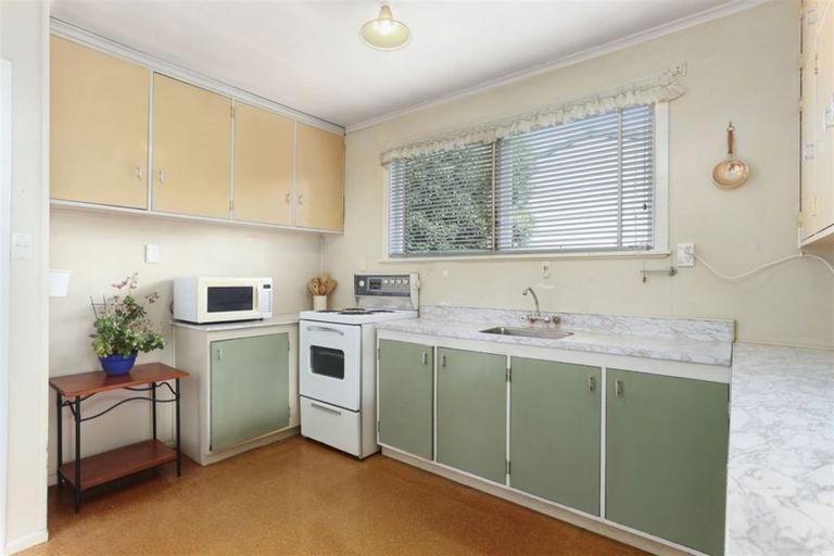 Photo of property in 14 Lynette Place, Mangere, Auckland, 2022