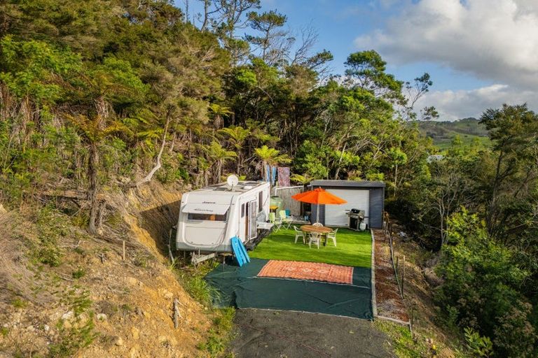 Photo of property in 25 Orchard Road, Hahei, Whitianga, 3591