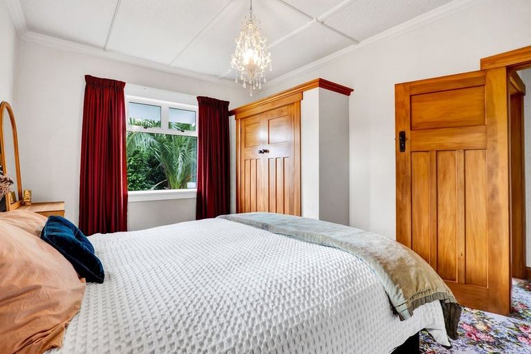 Photo of property in 3 Cross Street, Lepperton, New Plymouth, 4373