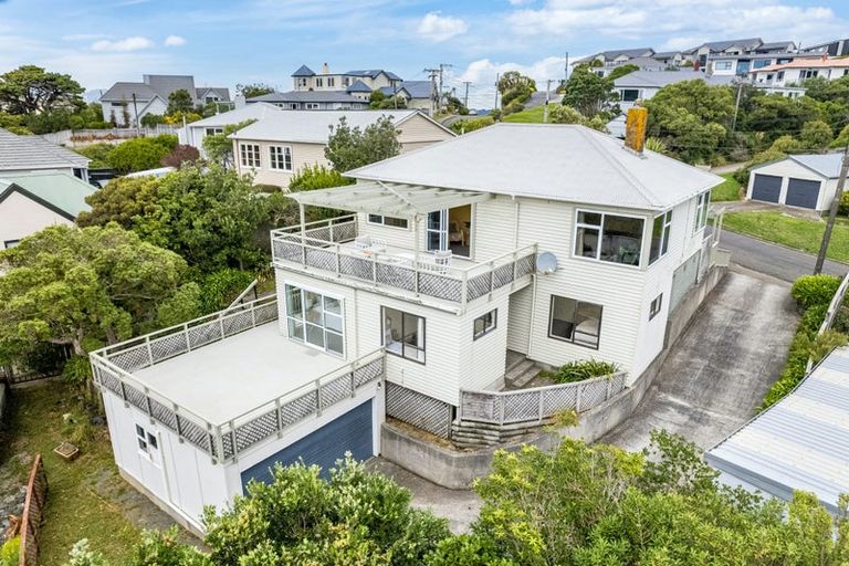 Photo of property in 15 Punjab Street, Khandallah, Wellington, 6035