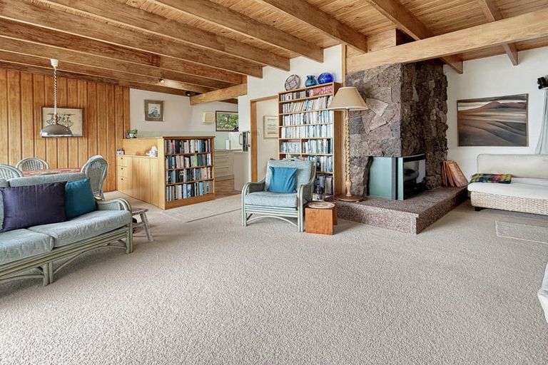 Photo of property in 22 Heron Lane, Snells Beach, 0920