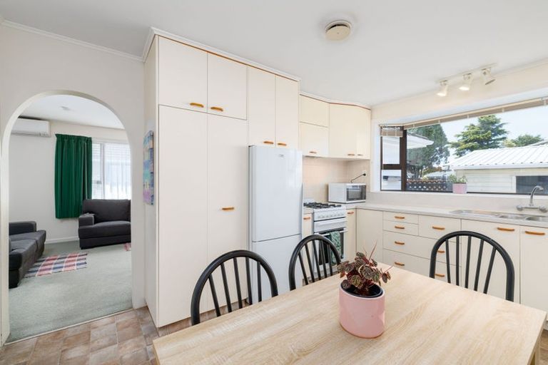 Photo of property in 37 Branston Street, Hornby, Christchurch, 8042