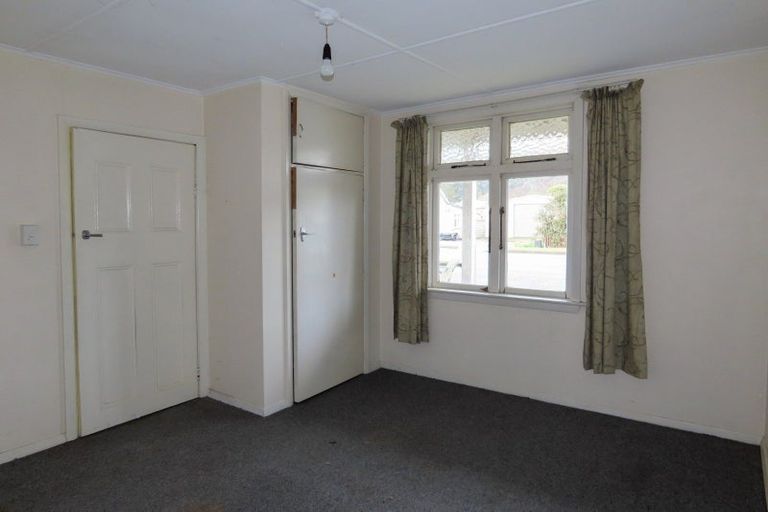 Photo of property in 82 Shiel Street, Reefton, 7830