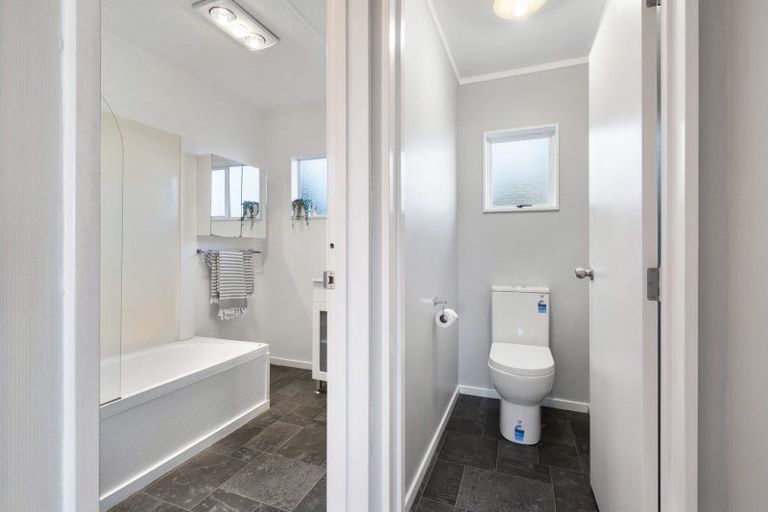 Photo of property in 48 Fraser Drive, Feilding, 4702