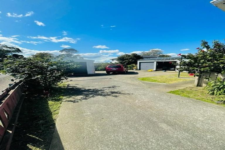 Photo of property in 625 Massey Road, Mangere, Auckland, 2022