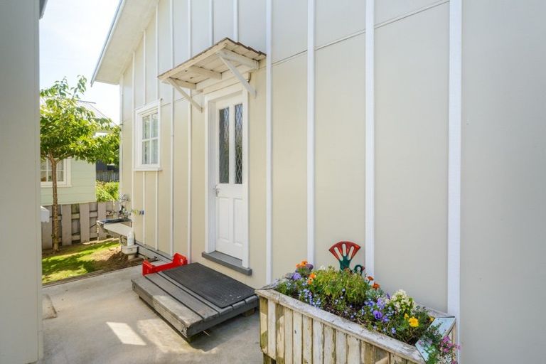 Photo of property in 89 Bridge Street, Bulls, 4818