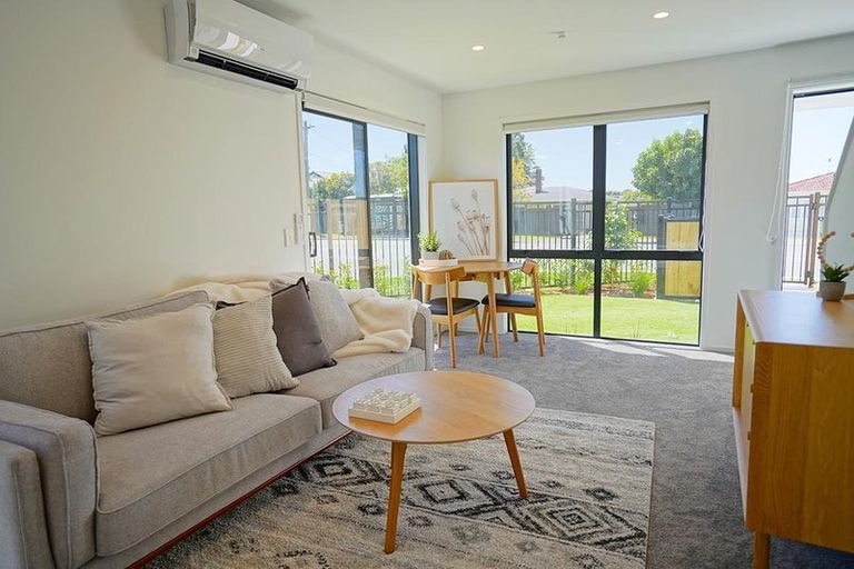 Photo of property in 10/172 Don Buck Road, Massey, Auckland, 0614
