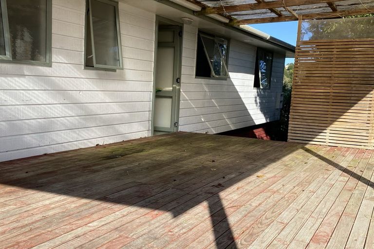 Photo of property in 10 Cloghan Close, Massey, Auckland, 0614