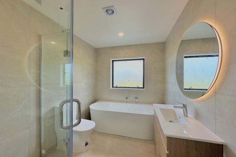 Photo of property in 35a Edmund Hillary Avenue, Papakura, 2110