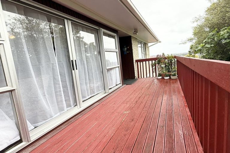 Photo of property in 12 Velma Road, Hillcrest, Auckland, 0627