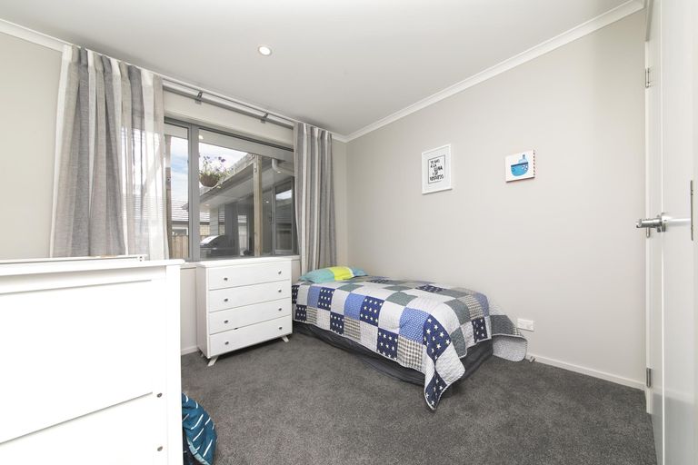 Photo of property in 55 Pohutukawa Parade, Riverhead, 0820