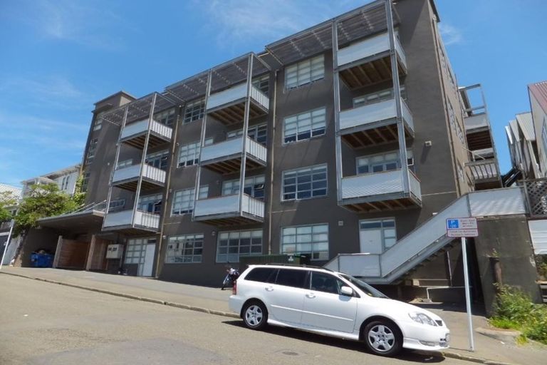 Photo of property in Vespa Apartments, 307/20 Hanson Street, Mount Cook, Wellington, 6021