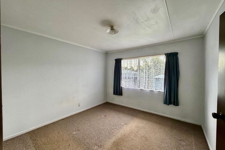 Photo of property in 2/319 Roscommon Road, Clendon Park, Auckland, 2103