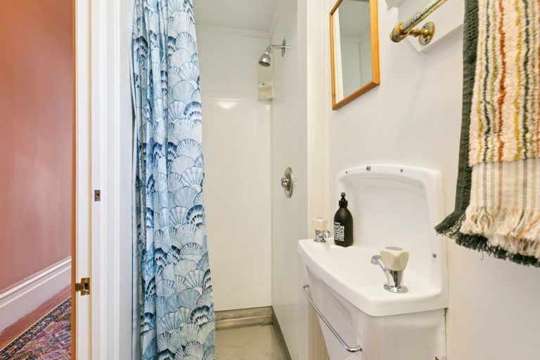 Photo of property in 7 Armour Avenue, Mount Victoria, Wellington, 6011