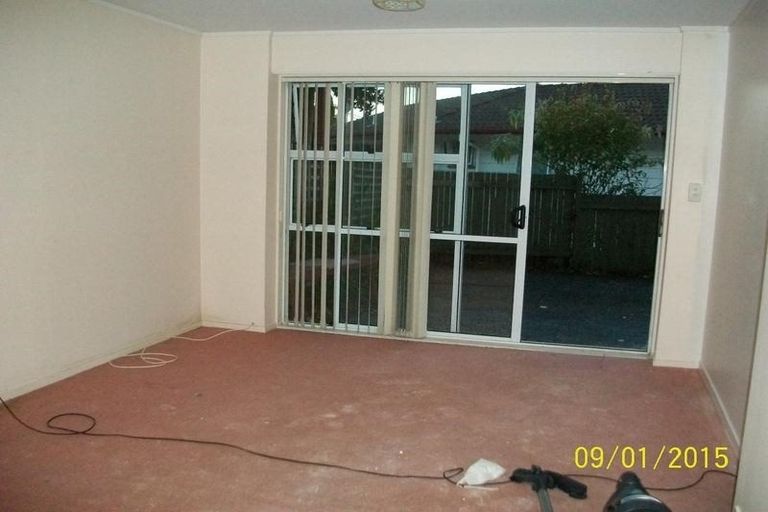 Photo of property in 63 Reynella Drive, Massey, Auckland, 0614