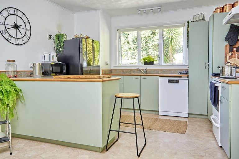 Photo of property in 17 Muriwai Drive, Whakatane, 3120