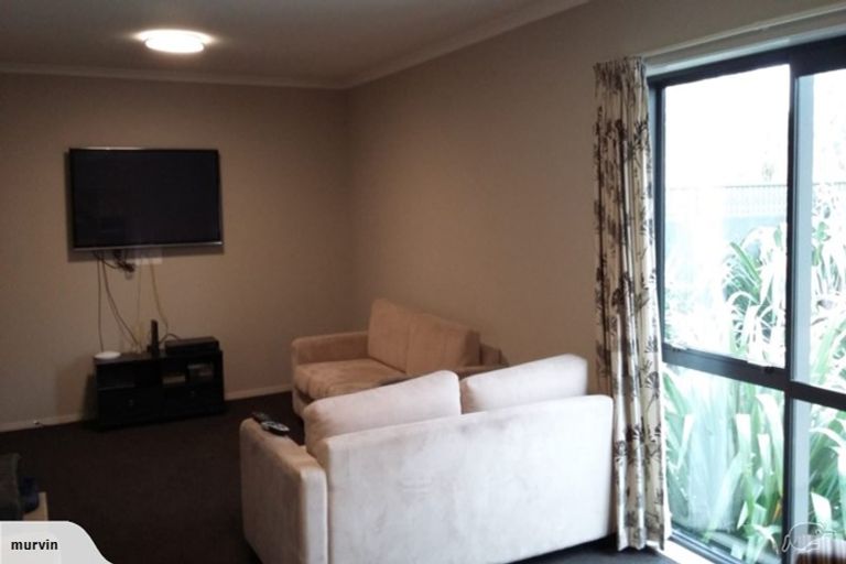 Photo of property in 16 Auburn Avenue, Upper Riccarton, Christchurch, 8041