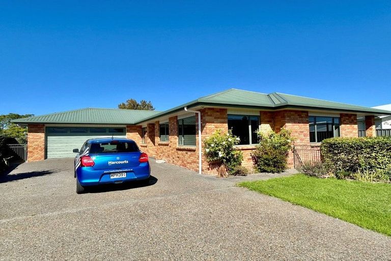 Photo of property in 10 Lewis Way, Poraiti, Napier, 4112