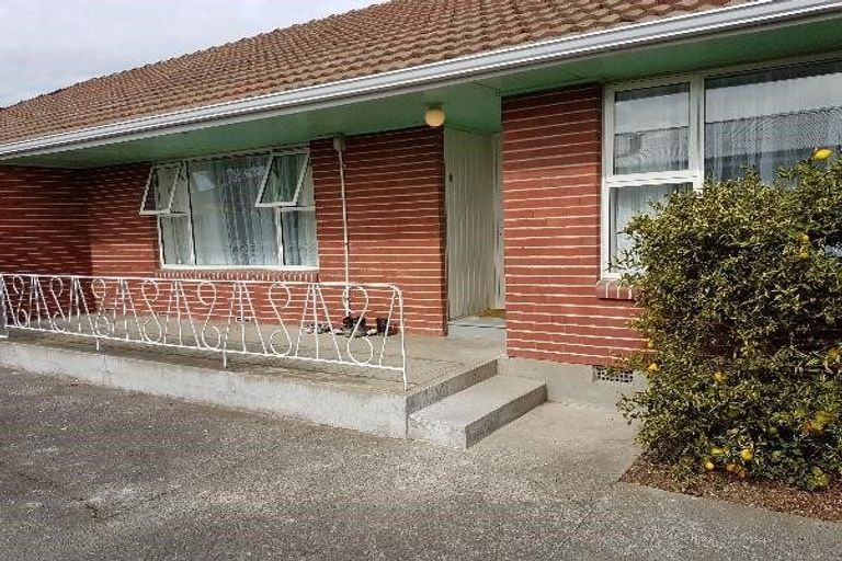 Photo of property in 1/10 Ryeland Avenue, Ilam, Christchurch, 8041