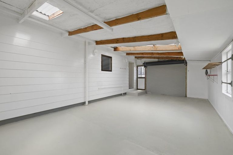 Photo of property in 8 Tahurangi Place, Spotswood, New Plymouth, 4310