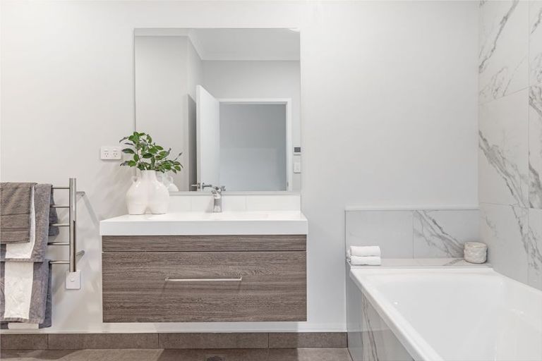 Photo of property in 14 Taitonga Lane, Stanmore Bay, Whangaparaoa, 0932