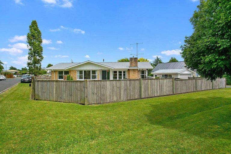 Photo of property in 62 Hall Street, Cambridge, 3434