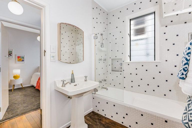 Photo of property in 243 Rintoul Street, Berhampore, Wellington, 6023