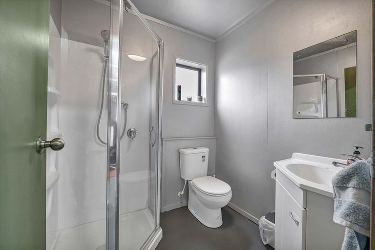 Photo of property in 111 Pioneer Road, Moturoa, New Plymouth, 4310