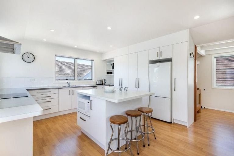 Photo of property in 112 Lake Terrace, Taupo, 3330