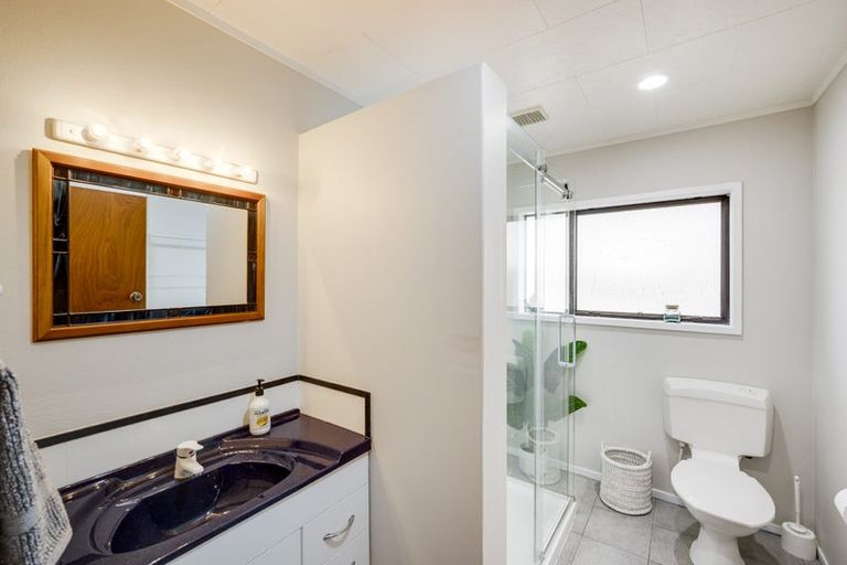 Photo of property in 2/30 Ngarimu Crescent, Taradale, Napier, 4112