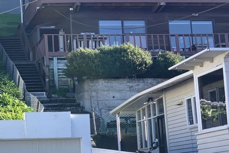 Photo of property in 34a Severn Street, Island Bay, Wellington, 6023