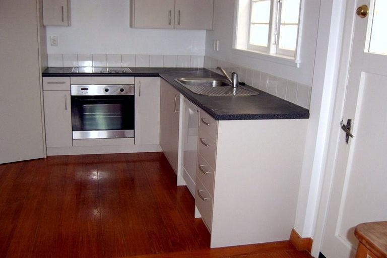 Photo of property in 57 Simla Crescent, Khandallah, Wellington, 6035