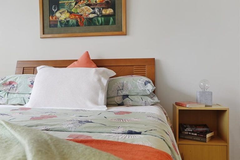 Photo of property in 127d Parrs Cross Road, Glen Eden, Auckland, 0612