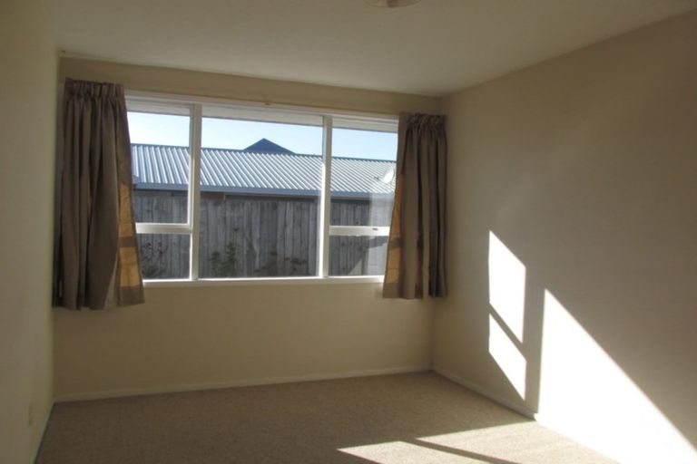 Photo of property in 4/11 Peverel Street, Riccarton, Christchurch, 8011