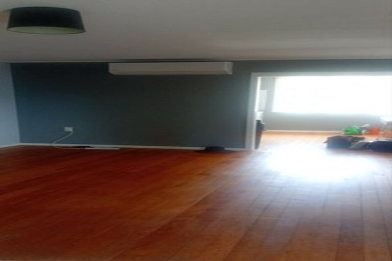Photo of property in 9 Ilford Place, Awapuni, Palmerston North, 4412