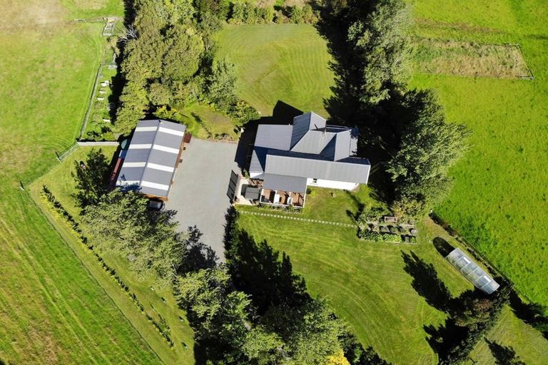 Photo of property in 246 Summerhill Road, Cust, Rangiora, 7471
