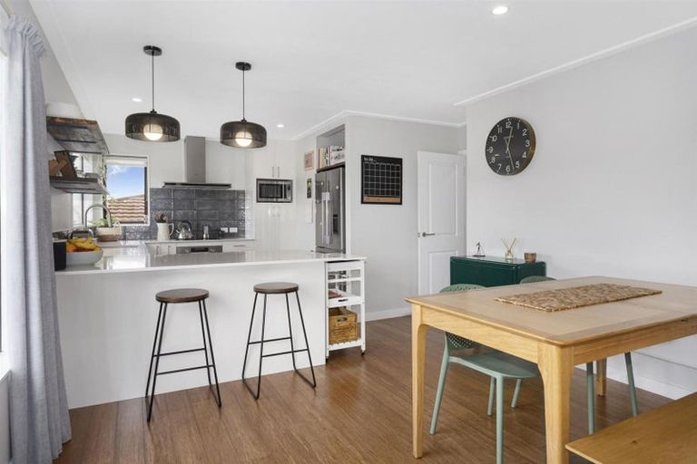 Photo of property in 71 Leeward Drive, Whitby, Porirua, 5024