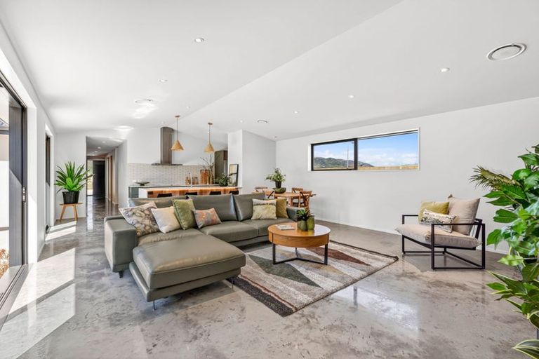 Photo of property in 22 Gillespie Street, Lake Hawea, 9382