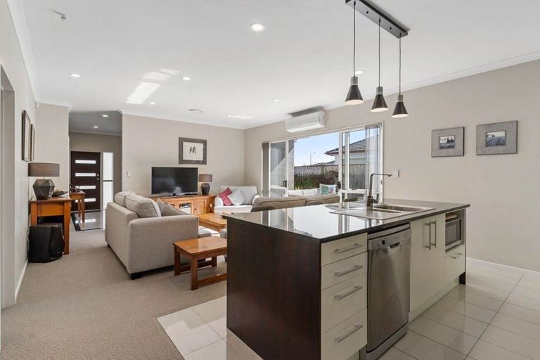 Photo of property in 13 Dromoland Drive, Flat Bush, Auckland, 2019
