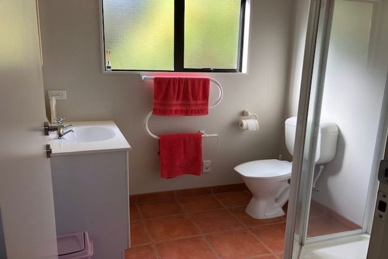 Photo of property in 46a Colonial Road, Birkenhead, Auckland, 0626