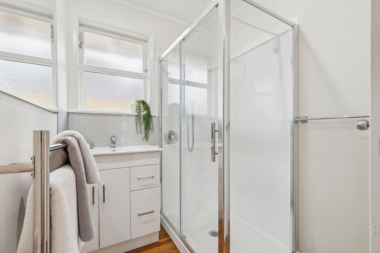 Photo of property in 18 Buller Crescent, Manurewa, Auckland, 2102