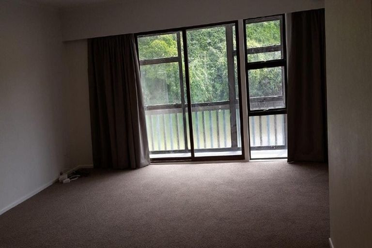 Photo of property in 118a Middleton Road, Churton Park, Wellington, 6037