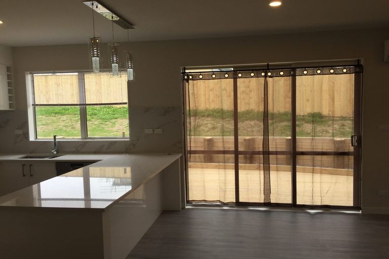 Photo of property in 55 Pitoitoi Drive, Riverhead, 0820