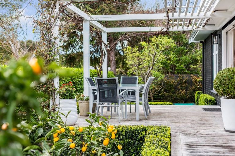 Photo of property in 35a Awanui Drive, Waikanae, 5036