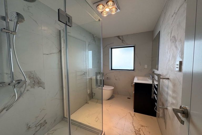 Photo of property in 14a Grove Lane, Pakuranga, Auckland, 2010