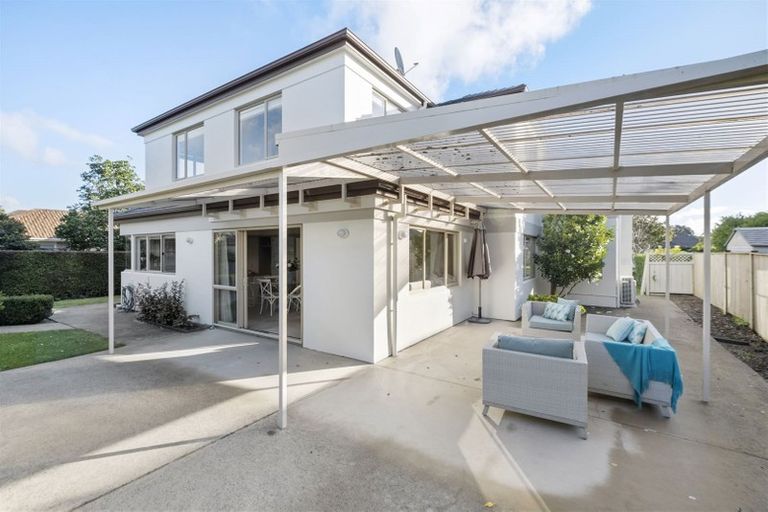 Photo of property in 17 Carousel Crescent, East Tamaki Heights, Auckland, 2016